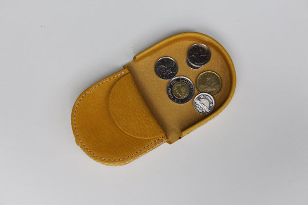 Colour coin pouch